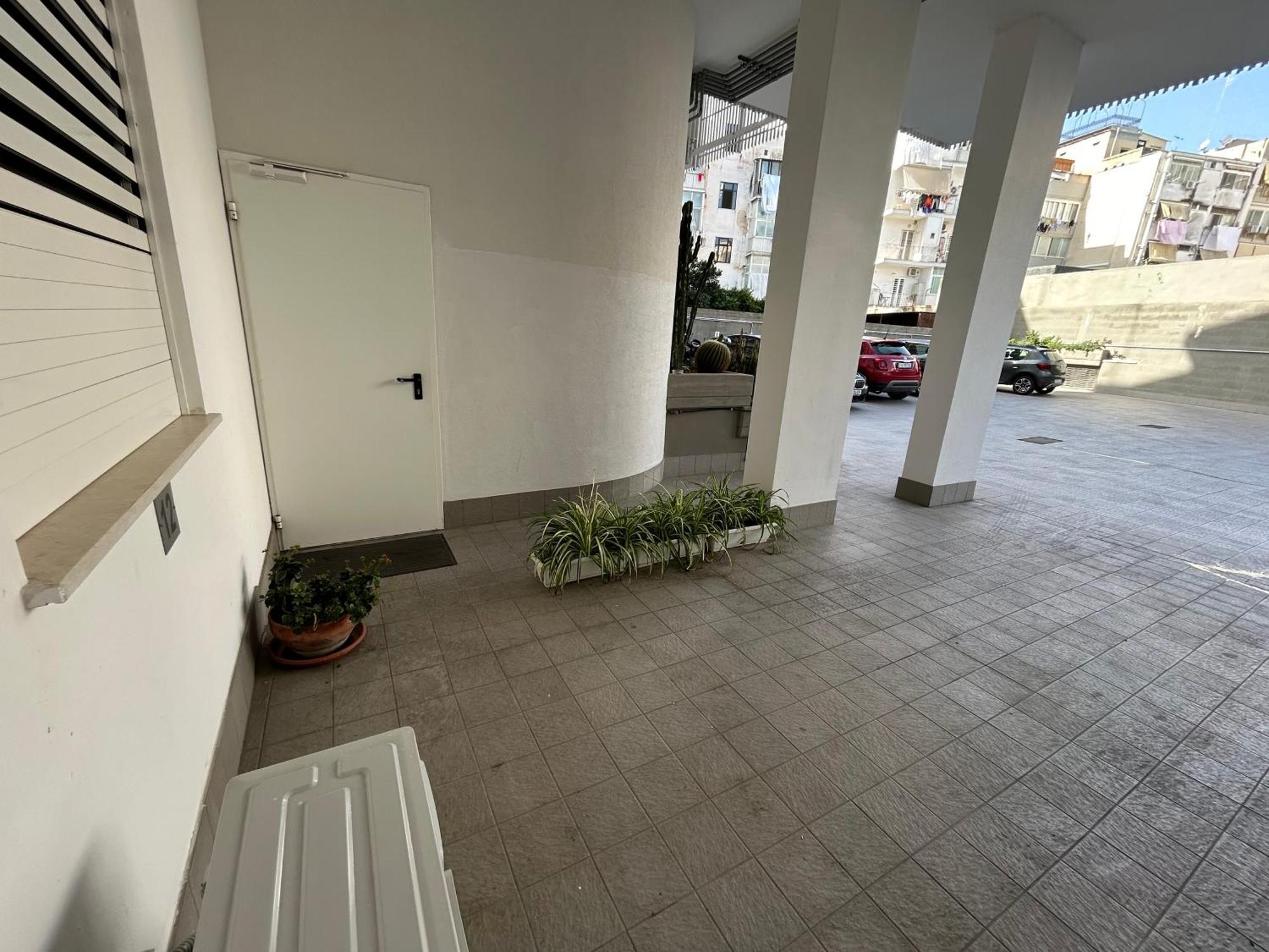 Central Modern Studio Bari Apartment Exterior foto